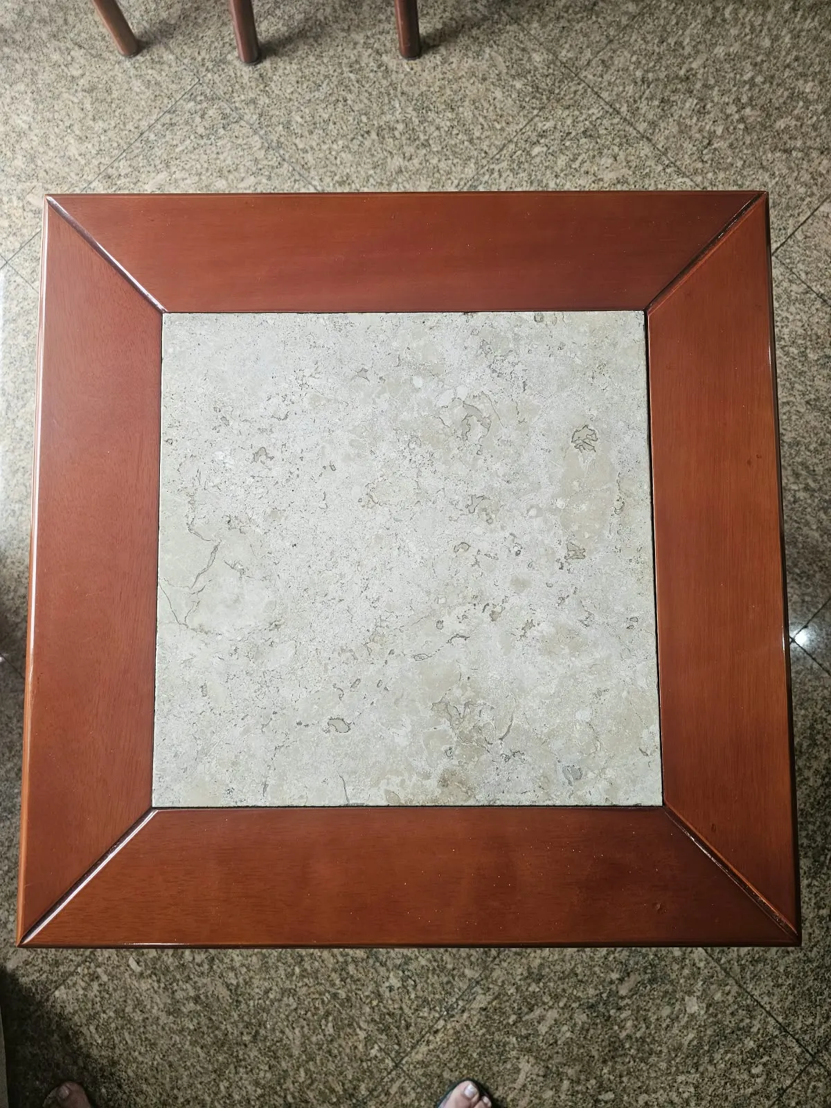 Conjunto Mesa de Centro + Mesa de Canto em Madeira Maciça