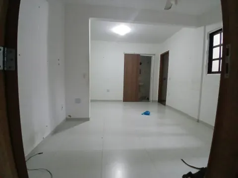 Aluga-se Apartamento em Rio das Pedras